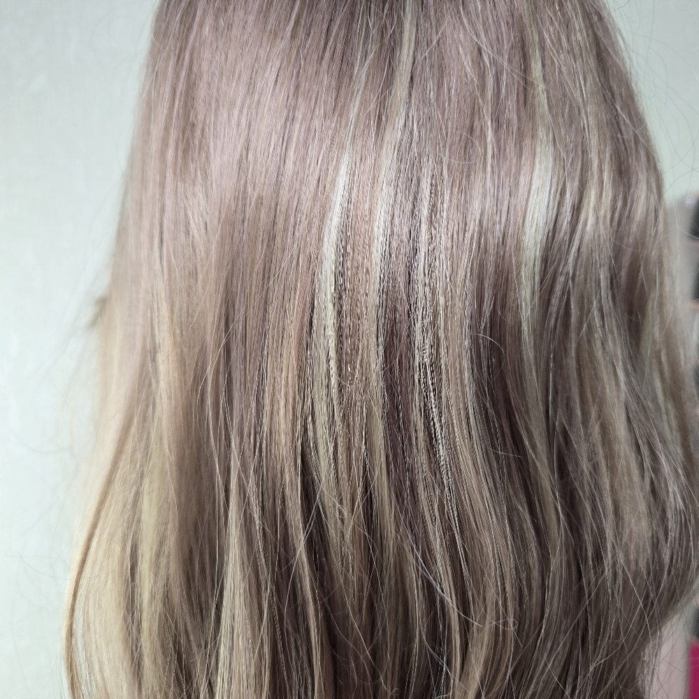 Pinkish Blonde 26 Inch Wave Wig - Picture 8 of 13